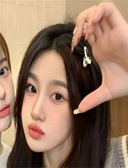 离家后,她华丽转身心理分析：角色心理变化与情感轨迹解读