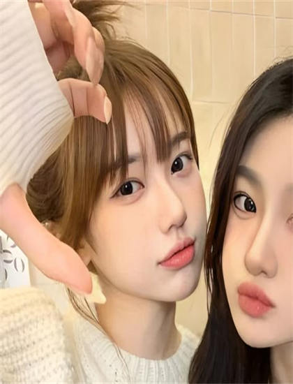 深入《披着娘皮的蜥蜴》的世界：全面解读与深度分析，热搜话题